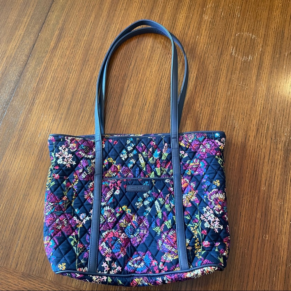 Vera Bradley tote bag
